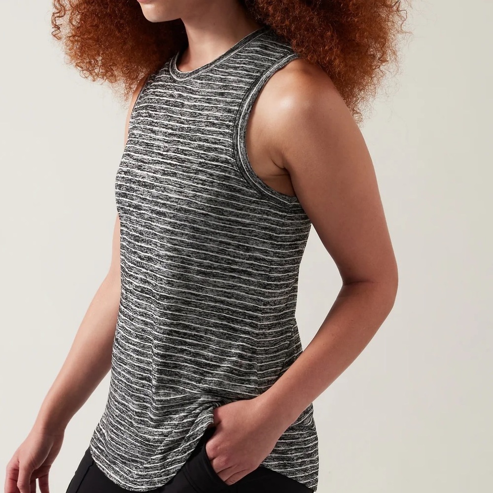 Athleta Breezy Striped Tank Size‎ M